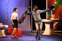 Một cảnh trong vở hài kịch "Tôi đẹp... Tôi có quyền." (Ảnh: BTC)