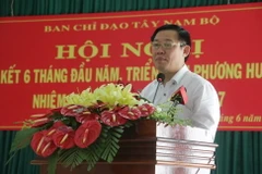 Phó Thủ tướng Vương Đình Huệ phát biểu tại Hội nghị. (Ảnh: Ngọc Thiện/TTXVN)