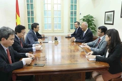 Phó Thủ tướng Vũ Đức Đam tiếp ông Francis Gurry, Tổng giám đốc Tổ chức Sở hữu trí tuệ thế giới (WIPO). (Ảnh: Phương Hoa/TTXVN)