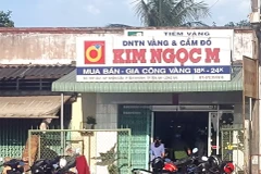 Hiện trường xảy ra vụ cướp tiệm vàng. (Ảnh: Bùi Như Trường Giang/TTXVN)