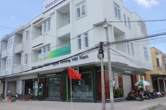 Nghi phạm Lê Lâm Hưng tại cơ quan công an. (Ảnh: Thanh Hòa/TTXVN)