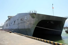 Tàu USNS Fall River (T-EPF-4) của Hải quân Hoa Kỳ. (Ảnh: Trần Lê Lâm/TTXVN)