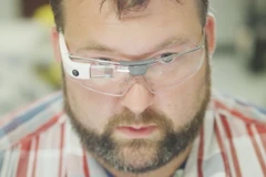 Phiên bản Google Glass Enterprise. (Nguồn: wired.com)