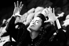 Ca sỹ Tùng Dương