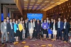 Chủ tịch SOM APEC 2017 Bùi Thanh Sơn và các đại biểu Việt Nam tại Hội nghị. (Ảnh: Doãn Tấn/TTXVN)