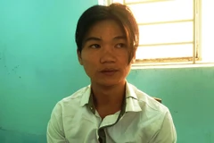 Tạm giữ đối tượng dùng dao cứa cổ nạn nhân để cướp xe máy