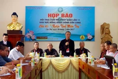 Thượng tọa Thích Phước Nghiêm, Ủy viên Hội đồng trị sự Giáo hội Phật giáo Việt Nam, Trưởng Ban tổ chức hội trại trả lời báo chí tại họp báo. (Ảnh: Thanh Liêm/TTXVN)