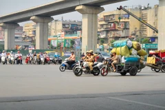 Công an Hà Nội mạnh tay xử lý xe thương binh, giả thương binh trên địa bàn Thủ đô. (Ảnh: Võ Phương/Vietnam+)