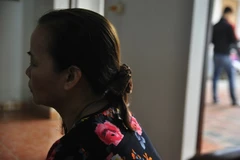 Sau 30 năm cống hiến cho ngành dân số địa phương, chị Nhài bị hất văng một cách phũ phàng. (Ảnh: PV/Vietnam+)