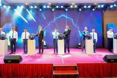 Các đại biểu khai mạc Tuần lễ đổi mới sáng tạo và Ngày hội khởi nghiệp thành phố Hải Phòng. (Ảnh: Hoàng Ngọc/TTXVN)