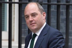 Bộ trưởng An ninh Anh Ben Wallace. (Nguồn: presstv)