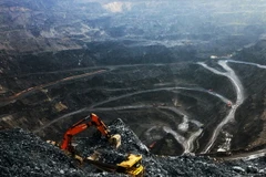 Trên khai trường mỏ than Khánh Hòa, tỉnh Thái Nguyên. (Ảnh: Trọng Đạt/TTXVN)