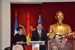 Chủ tịch IGF Dorel Cosma, phát biểu tại lễ khai mạc phiên họp ngày 31/3 tại Paris. (Ảnh: Bích Hà/Vietnam+)