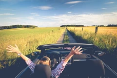 5 việc phái đẹp cần làm với "xế" yêu của mình để vi vu chơi tết