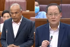 Bộ trưởng Nội vụ và Luật pháp K. Shanmugam (trái) và Bộ trưởng Nhân lực Tan See Leng (phải) của Singapore. (Nguồn: theonlinecitizen)