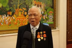 Ông Hoàng Bách Thu - Cựu chiến binh người Quảng Tây, Trung Quốc. (Ảnh: Công Tuyên/TTXVN) 