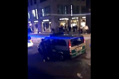 Vụ đụng độ nổ ra giữa các nhóm nhỏ. (Nguồn: nst.com.my)