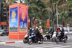 Chủ tịch thành phố Hà Nội yêu cầu thực hiện nghiêm các biện pháp phòng, chống dịch dịp năm mới. (Ảnh: TTXVN)