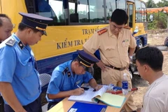 TP.HCM: Nhiều xe container quá tải cố tình "né" trạm cân