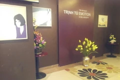 Trả nghiệp cho hội họa: Trịnh Tú Emotion - Nhẹ như là... cảm xúc