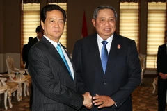 Thủ tướng hội kiến Tổng thống Myanmar và Indonesia