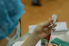 Vaccine tiêm cho học sinh là vaccine của Moderna. (Ảnh: Thu Hương/TTXVN)