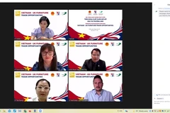 Hội thảo thu hút nhiều doanh nghiệp Anh và Việt Nam hoạt động trong lĩnh vực đồ gỗ. (Ảnh: Minh Hợp)