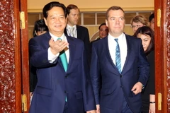 Thủ tướng Nga Medvedev kết thúc tốt đẹp chuyến thăm Việt Nam