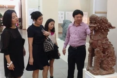 Triển lãm hình tượng sư tử trong điêu khắc cổ tại Đắk Lắk