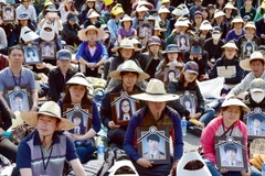 Hàn Quốc tưởng niệm một năm thảm họa chìm phà Sewol