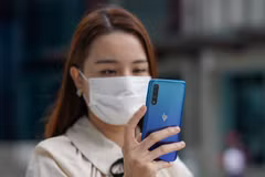VinAI Research đang phối hợp với Công ty nghiên cứu và sản xuất VinSmart triển khai công nghệ nhận diện trên điện thoại Vsmart. (Ảnh: Vingroup)