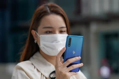 VinAI Research đang phối hợp với Công ty nghiên cứu và sản xuất VinSmart triển khai công nghệ nhận diện trên điện thoại Vsmart. (Ảnh: Vingroup)