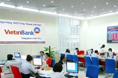 100 khách hàng đầu tiên nhận thưởng từ VietinBank