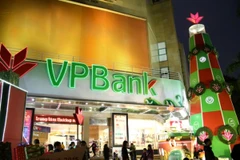 Ngắm cây Thịnh vượng được nhận hàng ngàn quà tặng hấp dẫn