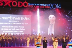 Chủ tịch VietinBank nhận giải thưởng Sao Đỏ dành cho lãnh đạo trẻ