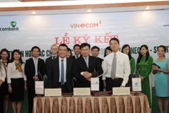 Vietcombank và Smartlink cung cấp dịch vụ bán lẻ cho Vinecom 