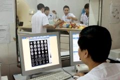 "Chi 'hoa hồng' 2,2 triệu USD trong 5 năm là quá ít"