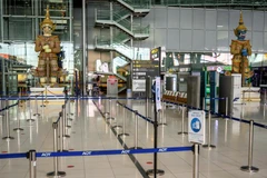 Cảnh vắng vẻ tại sân bay Suvarnabhumi ở Bangkok, Thái Lan do dịch COVID-19, ngày 1/8/2020. (Ảnh: AFP/TTXVN)