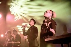 Trọng Hiếu để lại dấu ấn với màn biểu diễn ca khúc chủ đề 'Spectre' đầy cảm xúc và da diết. (Ảnh: BTC)