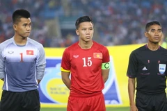 Ngọc Hải (giữa) nhiều khả năng sẽ không thể tham dự các giải đấu tiếp theo của U23 Việt Nam vì án treo giò của VFF. (Ảnh: Minh Chiến/Vietnam+)