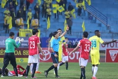 SHB Đà Nẵng và Hải Phòng dính án phạt nặng sau trận đấu 11 thẻ