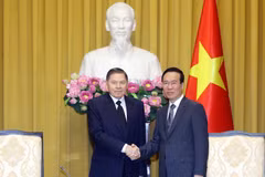 Chủ tịch nước Võ Văn Thưởng tiếp Chánh án Tòa án Tối cao Liên bang Nga. (Ảnh: Thống Nhất/TTXVN)