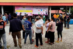 Vụ xả súng tại Thái Lan: Quốc vương và Hoàng hậu tới thăm các nạn nhân