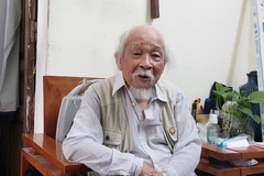 68 năm Giải phóng Thủ đô: Người kể chuyện Hà Nội qua những bức ảnh