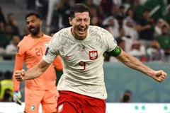 Lewandowski tỏa sáng để mang chiến thắng về cho Ba Lan. (Ảnh: AFP/TTXVN)