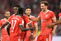 Bayern Munich áp sát ngôi đầu Bundesliga sau trận thắng hủy diệt