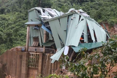 Sạt lở Thủy điện Kà Tinh: Tiếp cận hiện trường, đang tìm kiếm nạn nhân