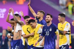 Xác định thêm hai cặp đấu tại vòng 1/8 World Cup 2022