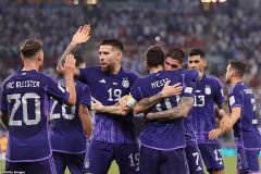 Argentina và Ba Lan giành vé vào vòng 1/8 World Cup 2022
