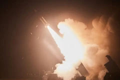 Hàn Quốc và Mỹ phóng tên lửa đất đối đất ra vùng biển phía Đông